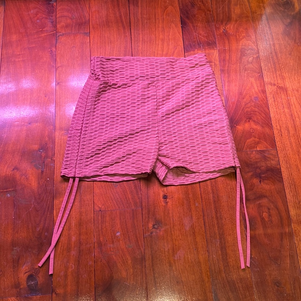 Mauve biker shorts